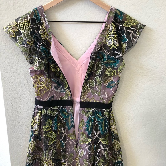 Donna Morgan Embroidered Tulle V-Neck A-Line Dress - Picture 9 of 9